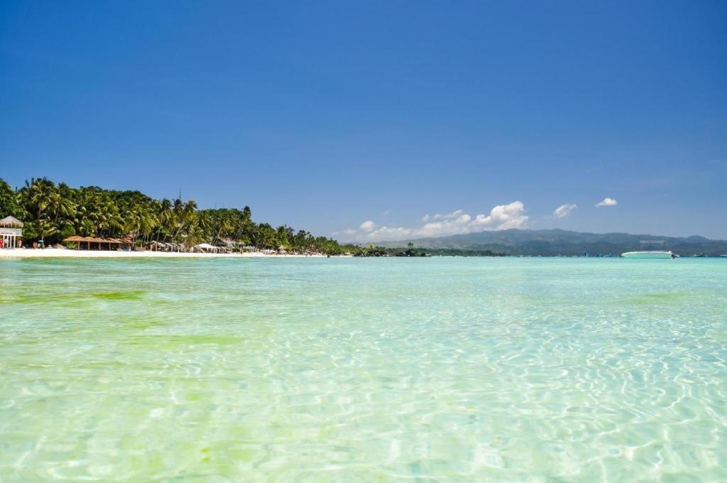 Reddoorz Premium @ Nigi Nigi Nu Noos Station 2 Boracay Hotell Balabag  Eksteriør bilde